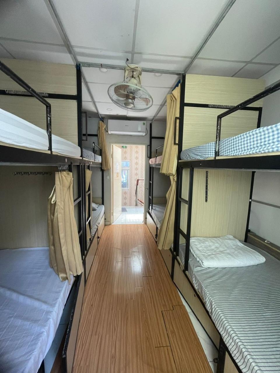 Lataland Hostel ホーチミン市 エクステリア 写真